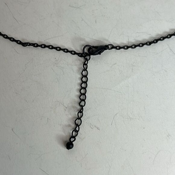 Women’s dainty dark metal and black stone small cross/flower collar necklace - Picture 4 of 4
